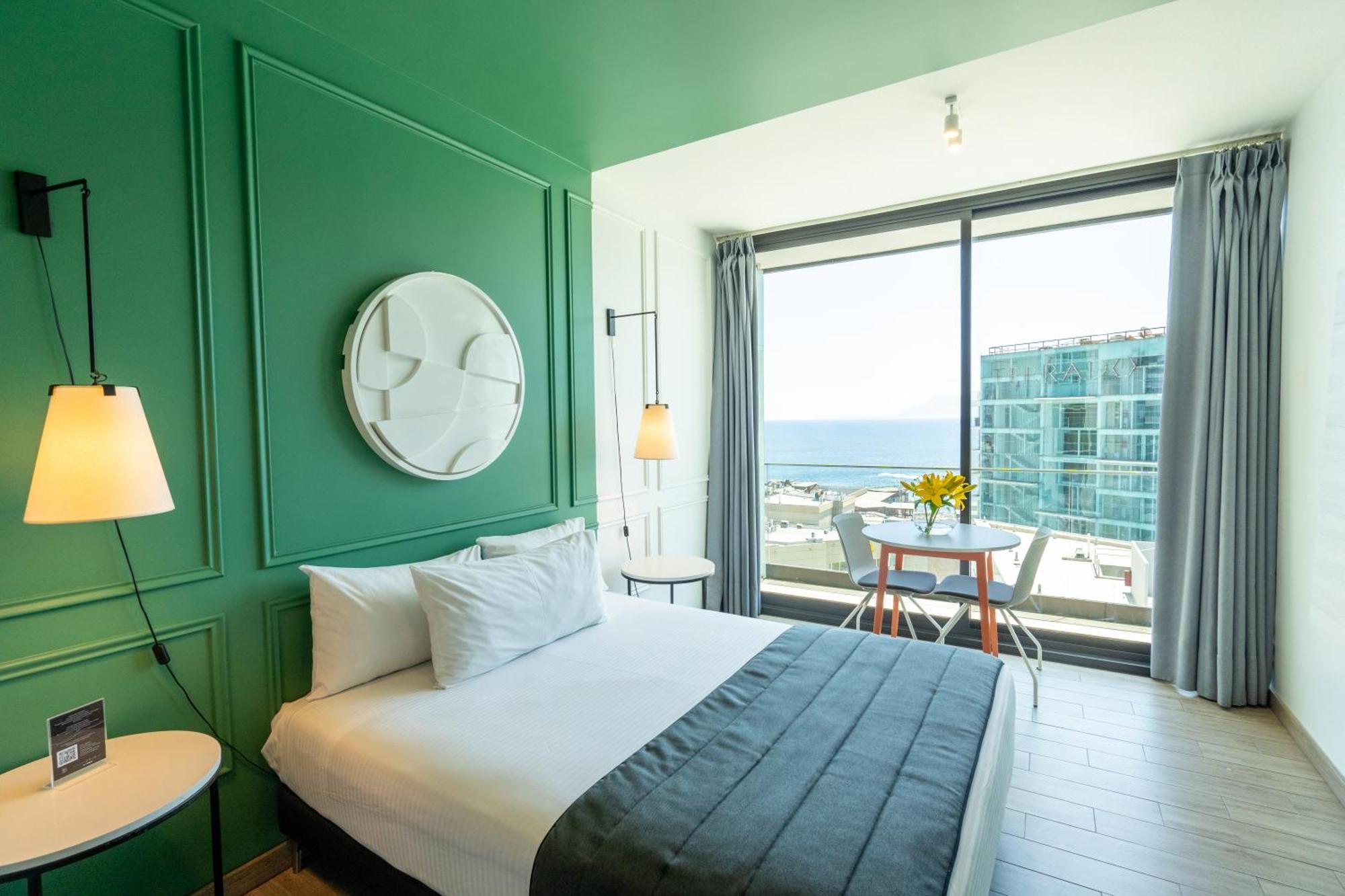 56 By Terrado Aparthotel *